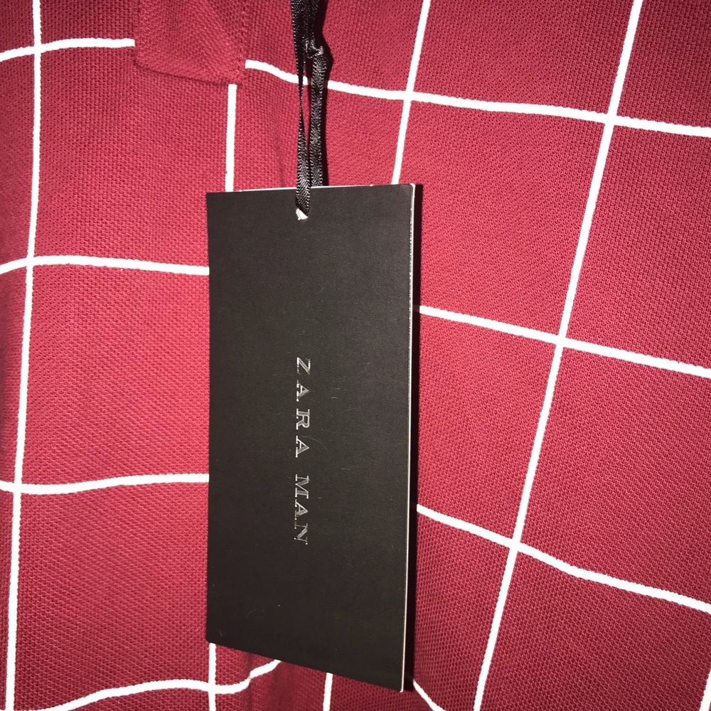 Zara man wine and white stripe polo. - Picture 3 of 7